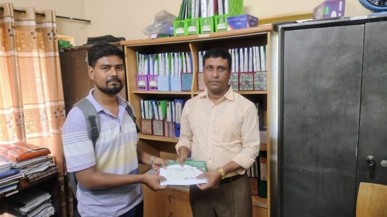 দুর্ঘটনায় আহত কর্মীর চিকিৎসা সহায়তায় শাপলা
